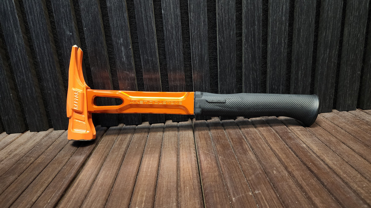 ¡Oferta de Kinetic Customs Raptor! - Selección de color al azar