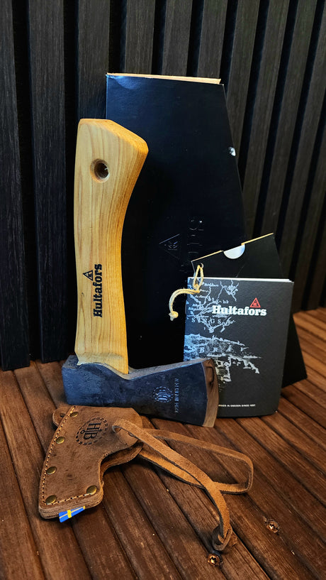 Hults Bruk Ågelsjön compact hiking hatchet with hickory handle