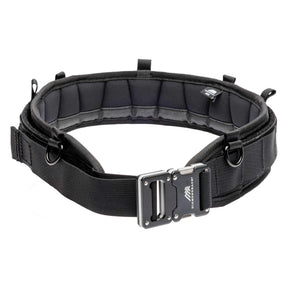 A close-up of the innovative no-sag floating webbing on the Diamondback Tempo Lite Belt, which distributes weight evenly.