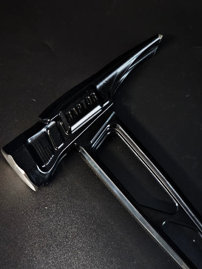 Titan Edition hammer with magnetic nail setter and double-sided hammer cheek.