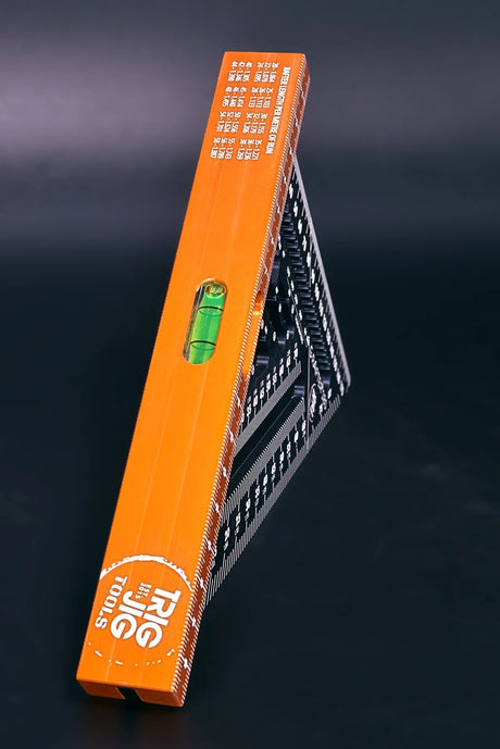 Roofing Square with Built-in Spirit Level