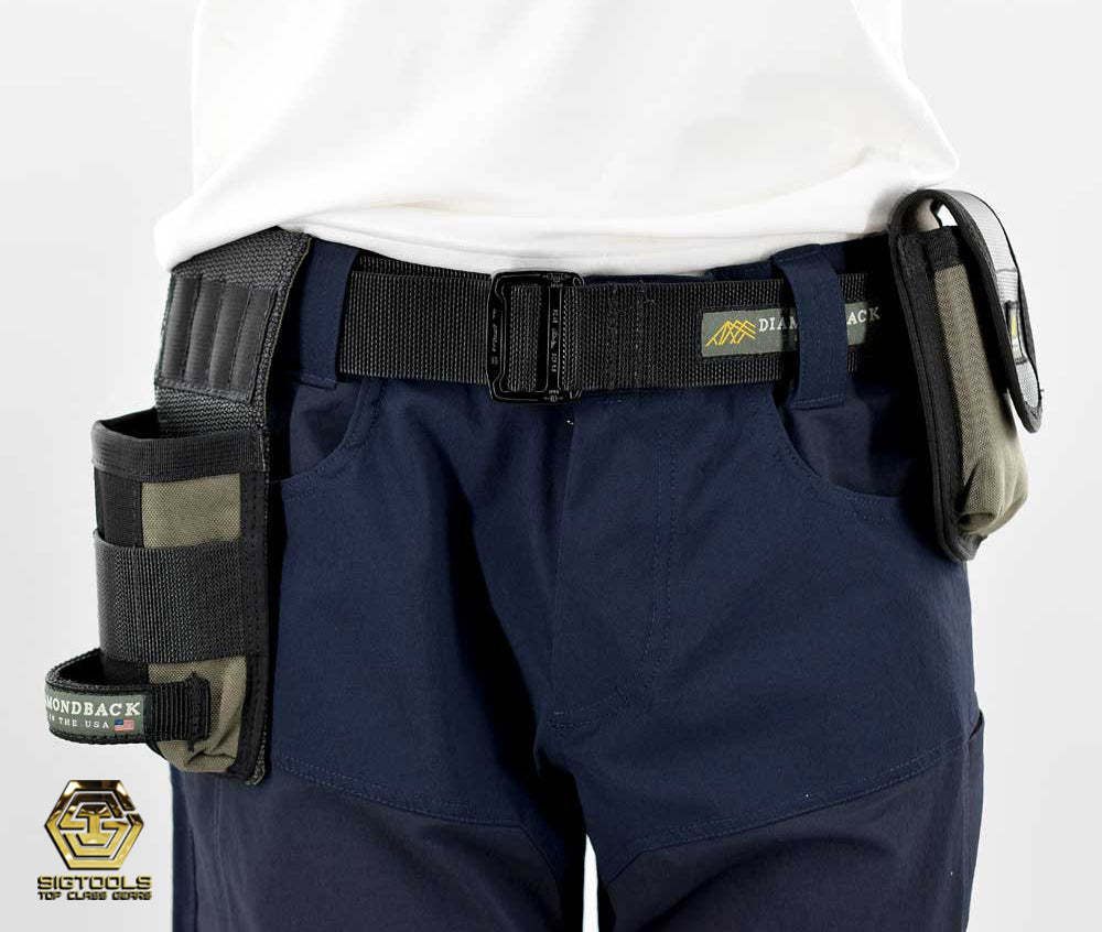 Diamondback Cobra Fashion Belt (loaded) A loaded Diamondback Cobra fashion belt, highlighting its capacity to carry and organise tools and accessories for a convenient and hands-free experience.