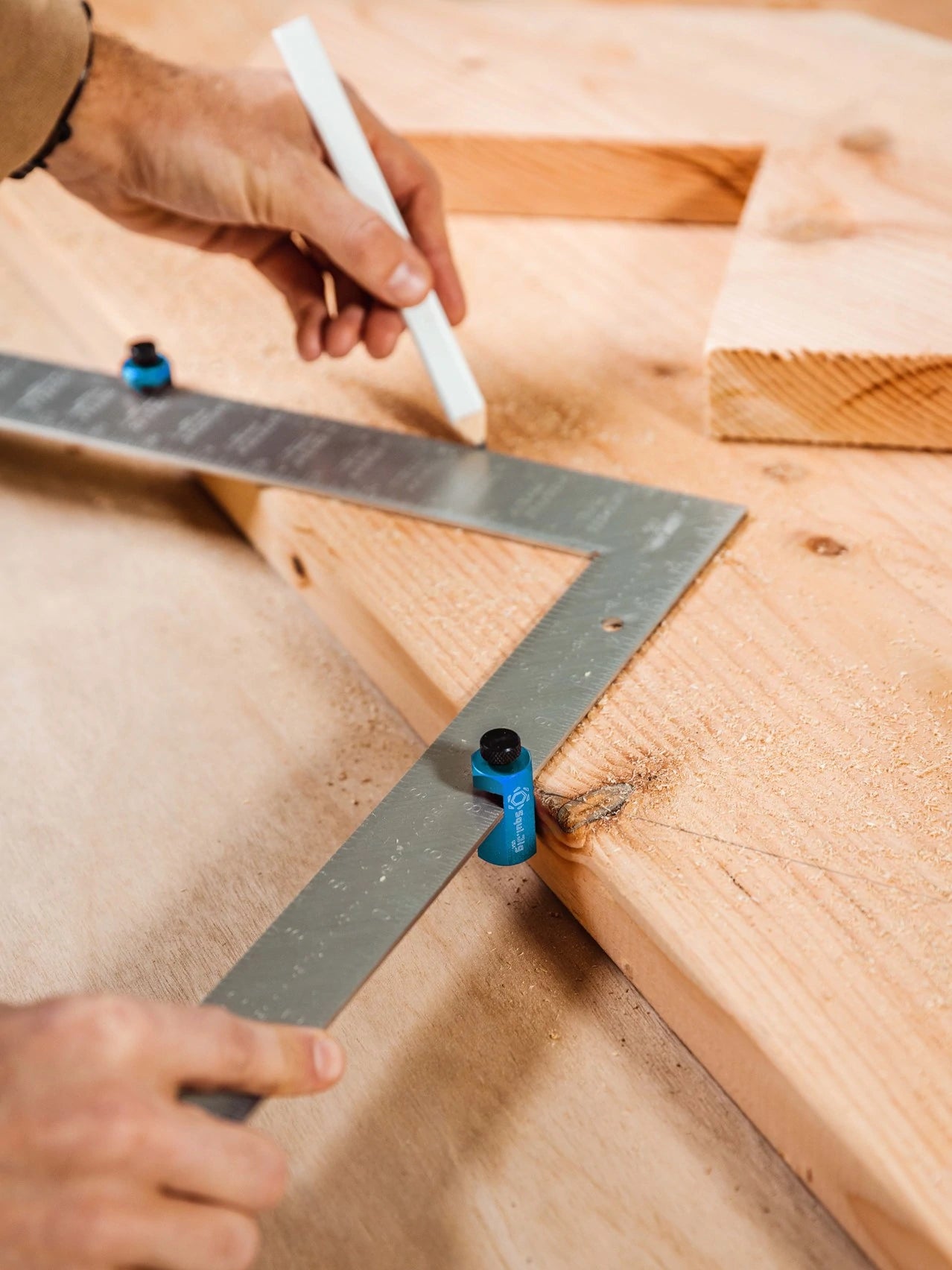 Squi.Jig 1.5” Tall - Plantillas para enmarcar (Azul, Rojo, Naranja, Verde) 